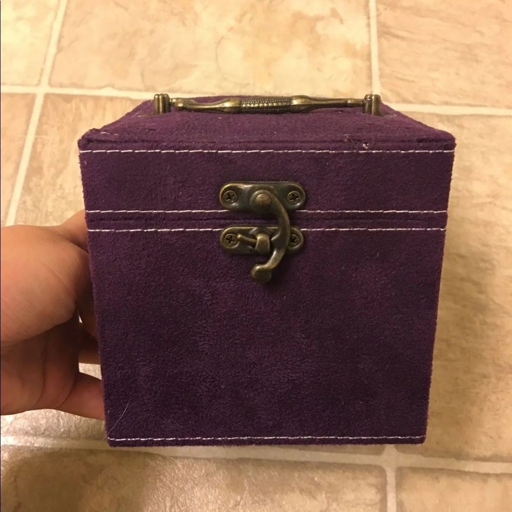 jewelry organizer